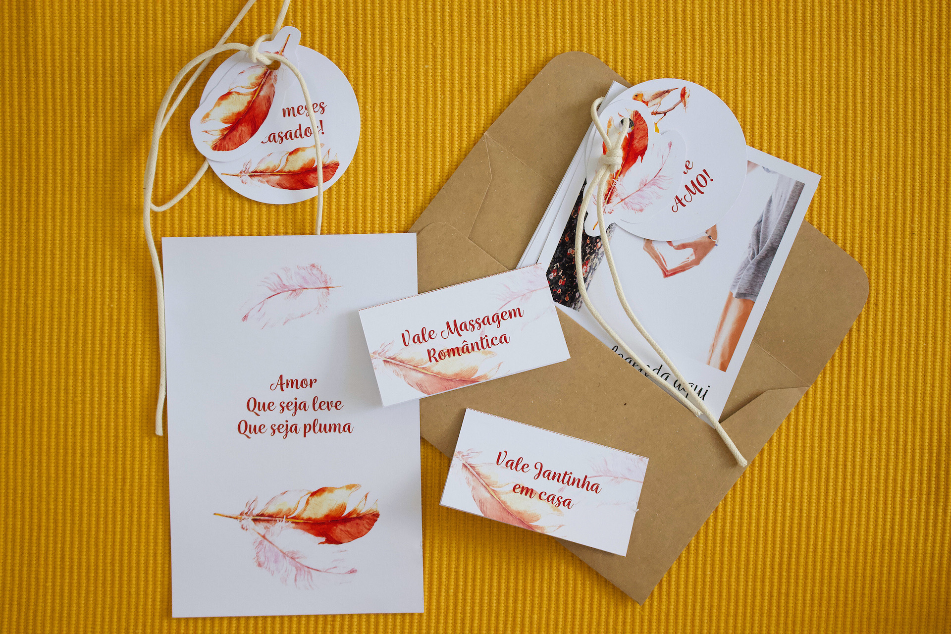 cartão convite personalizado moldes bodas de plumas