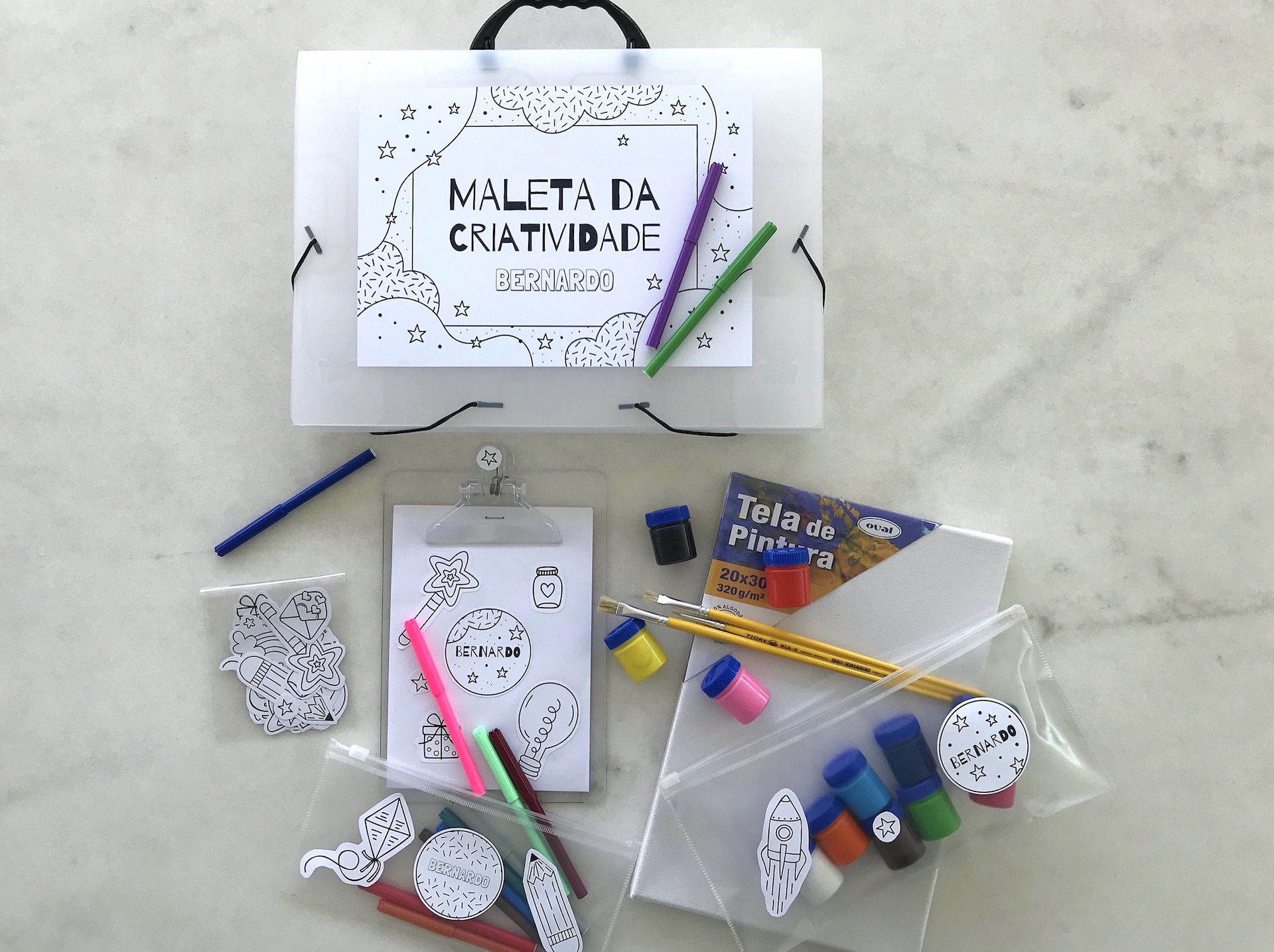 Presenteie seus filhos com nossos Kits de Telas de Pintura